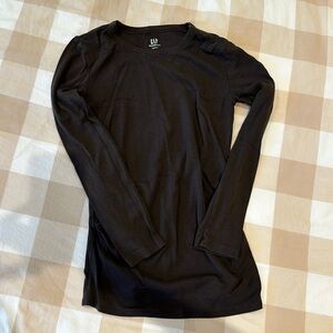 GAP maternity modern tee